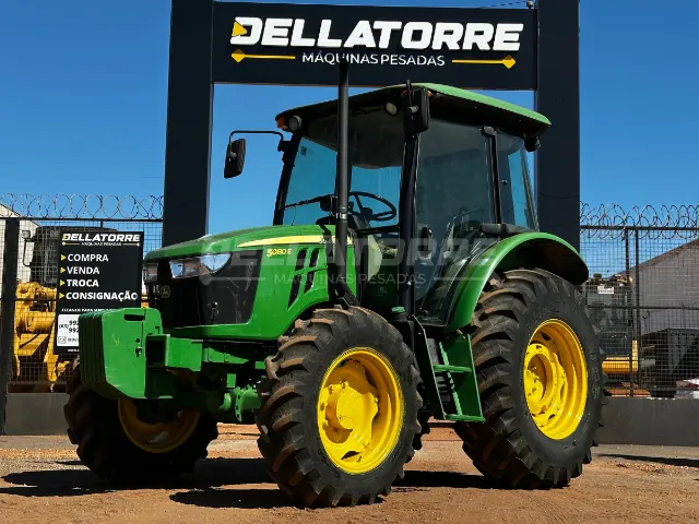 Trator John Deere 8050E 2021 - Único Dono, Impecável com Apenas 620 Horas