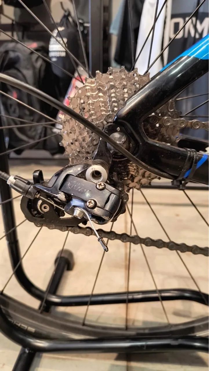 Bicicleta Specialized Shiv Comp carbono  - Foto 3