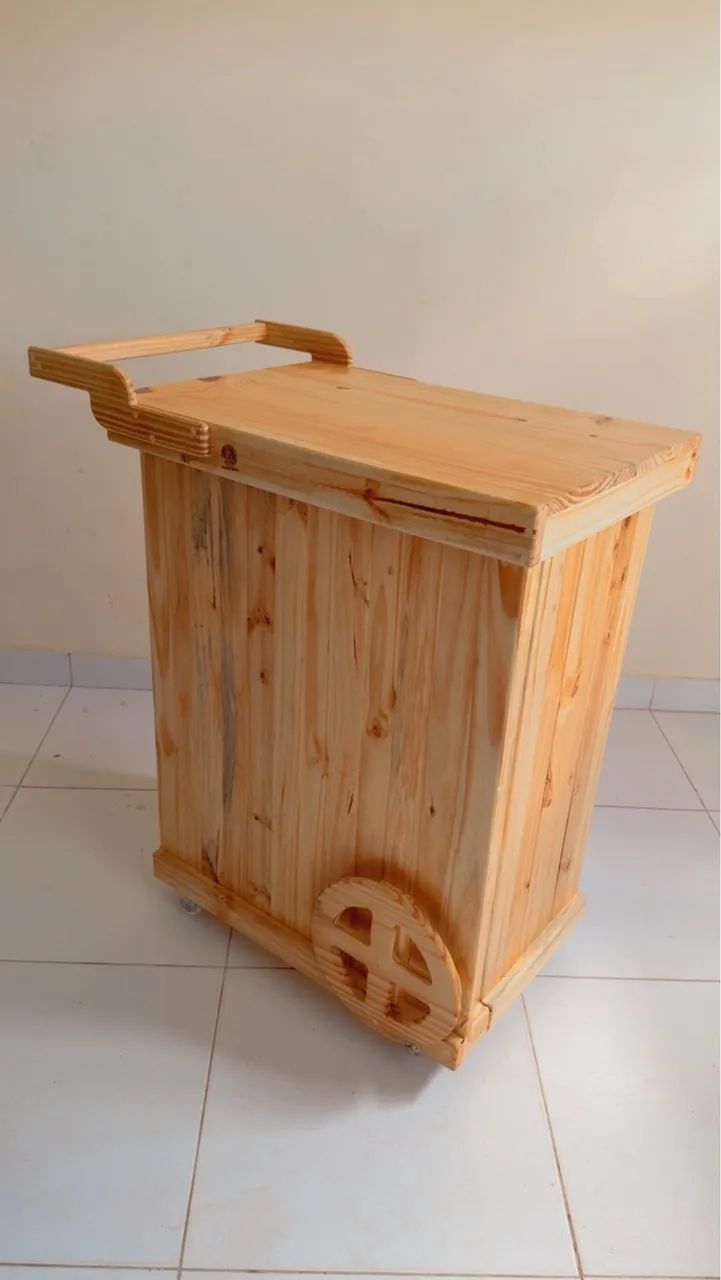 Carrinho Gourmet Desmontável de Pinus