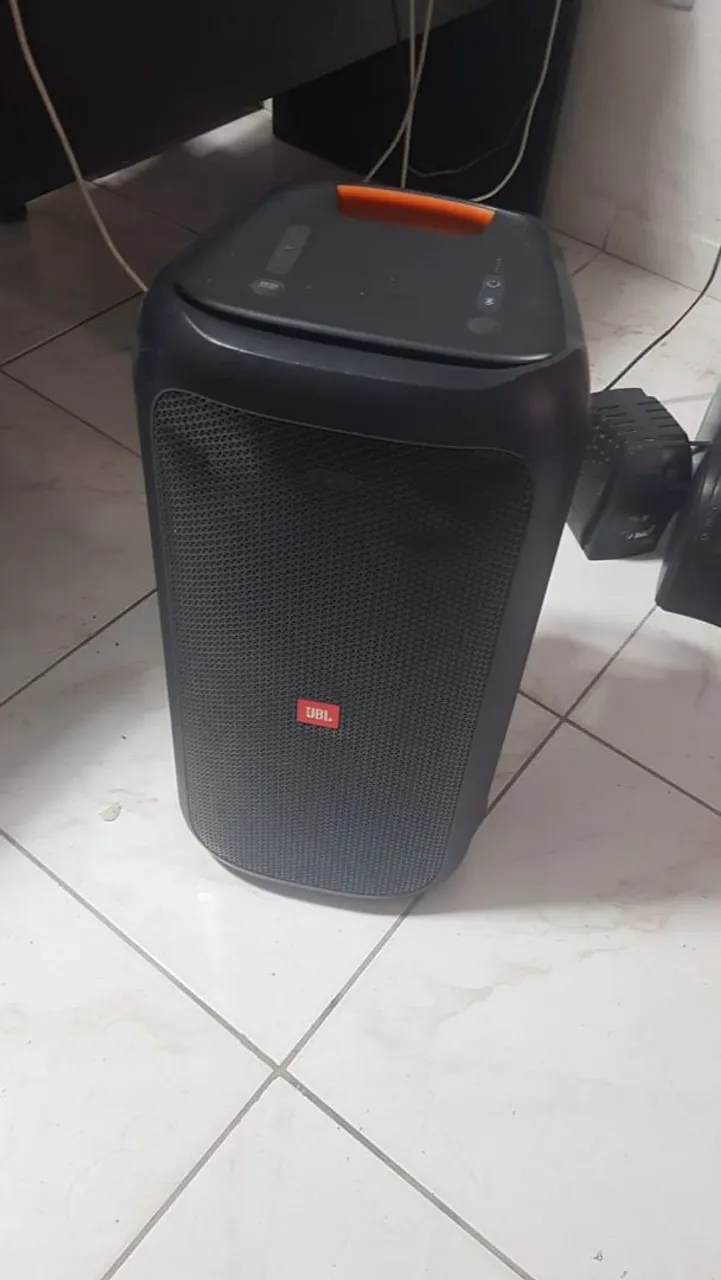 Caixa de Som JBL PartyBox