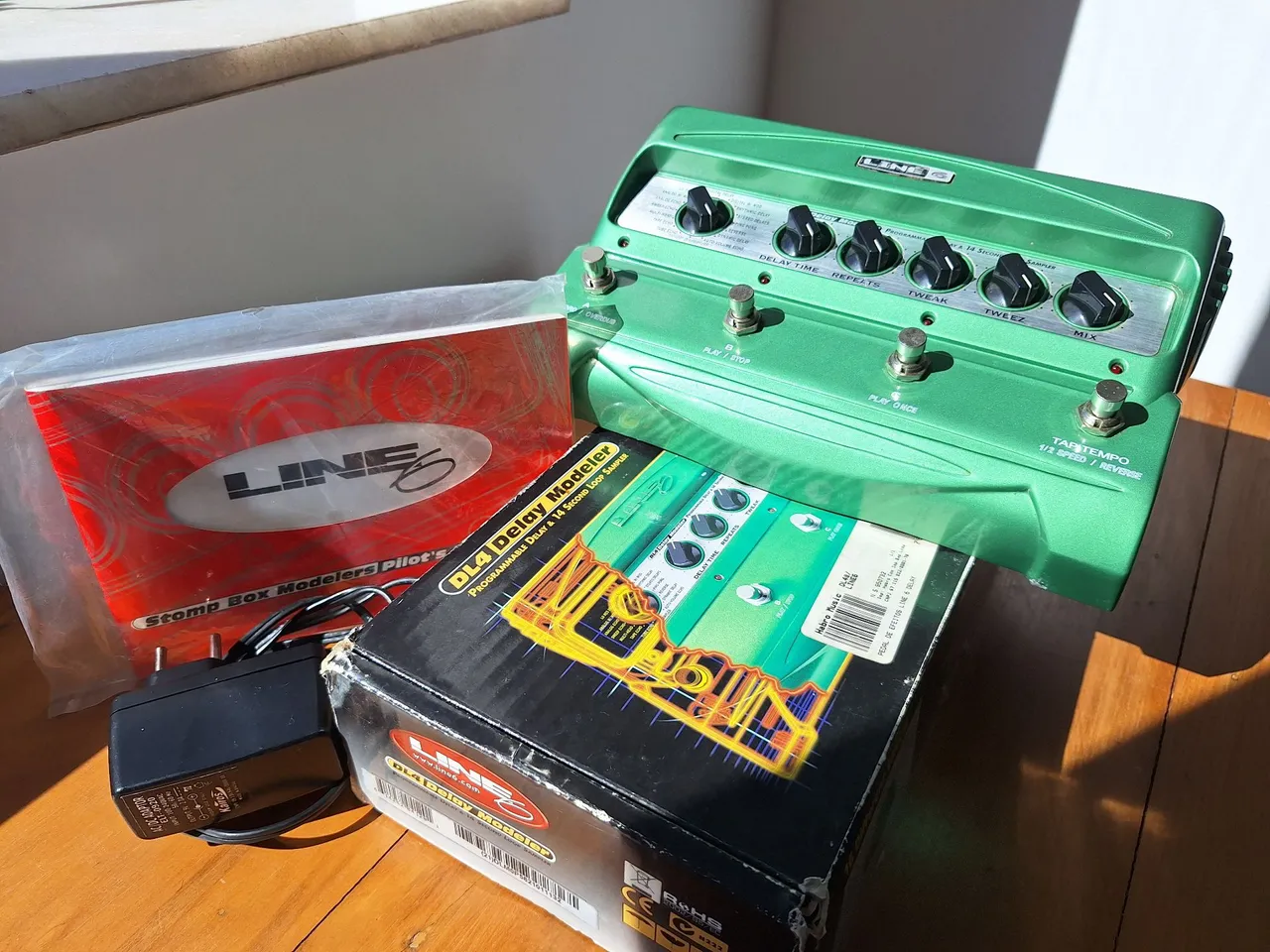 Pedal guitarra Line 6 DL4 Delay