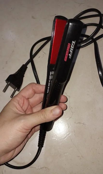 Mini Chapinha/Prancha Cerâmica Super Mini 200c Bivolt - Foto 5