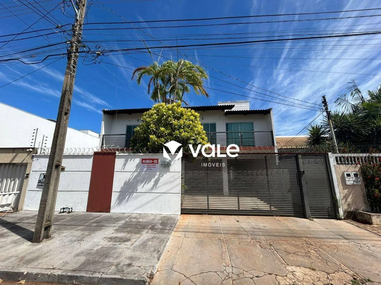 Sobrado com 6 dormitórios para alugar, 336 m² por R$ 6.000 - 106 Sul - Palmas/TO