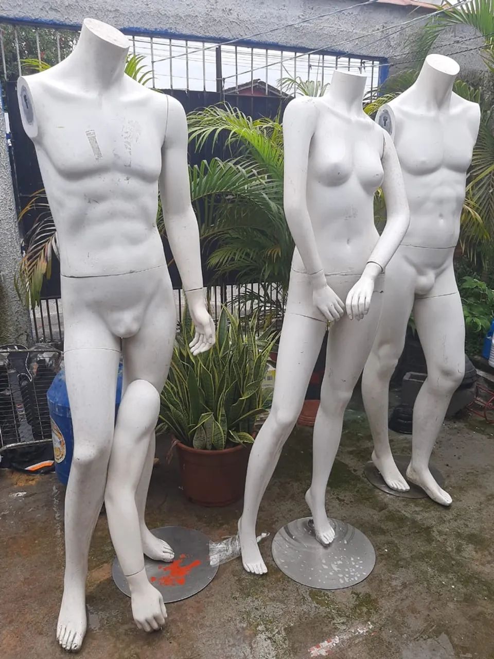 3 manequins 