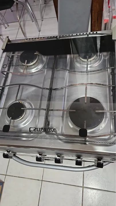 Fogão 4 Bocas com Forno - Conservado - Foto 3