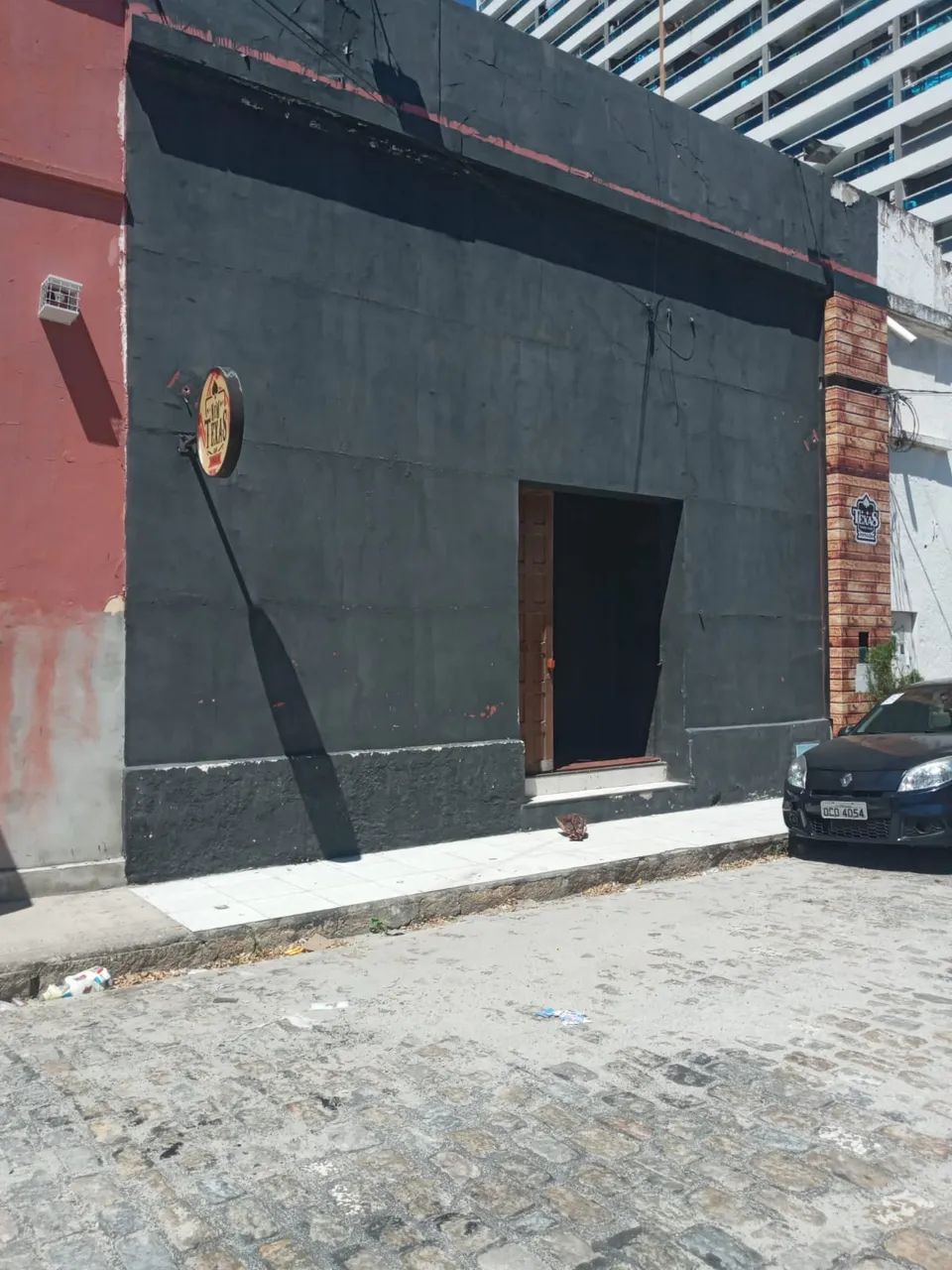 Ponto comercial/Loja/Box para aluguel possui 200 metros quadrados