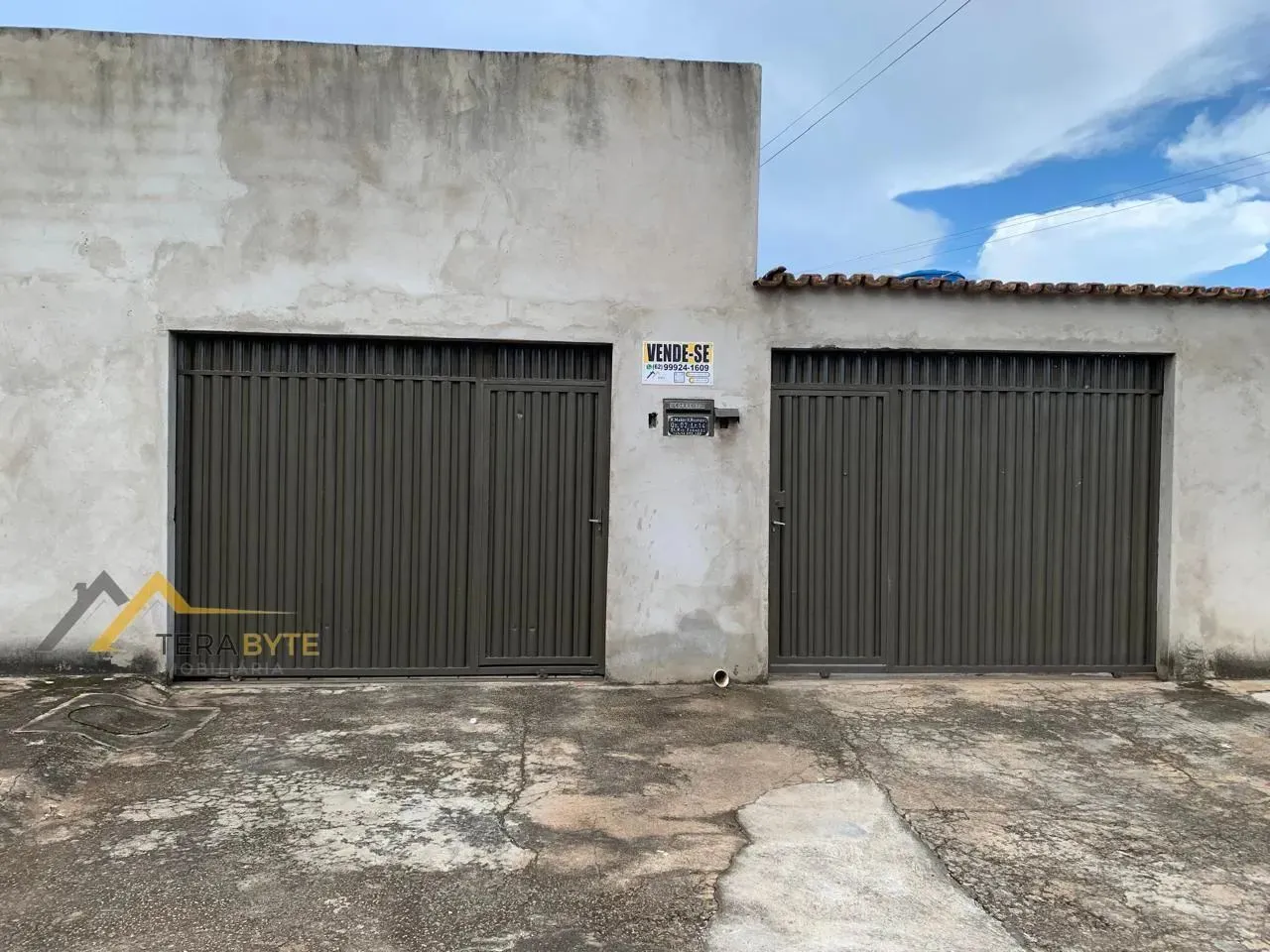Casa para Venda em Goiânia, Setor Rio Formoso, 5 dormitórios, 1 suíte, 3 banheiros, 6 vaga