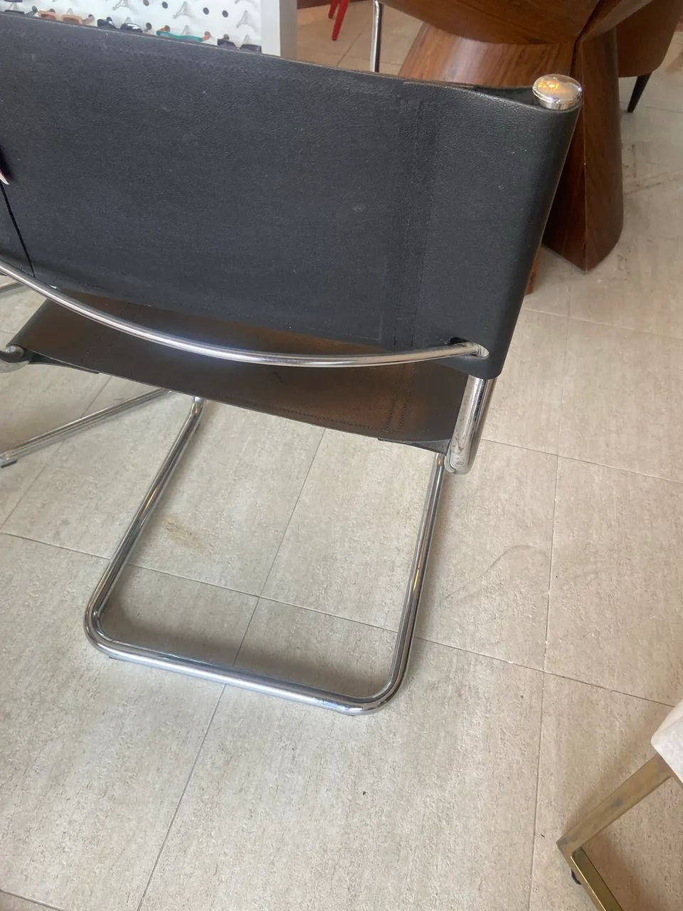 Cadeira BAUHAUS em couro cromada - Foto 4