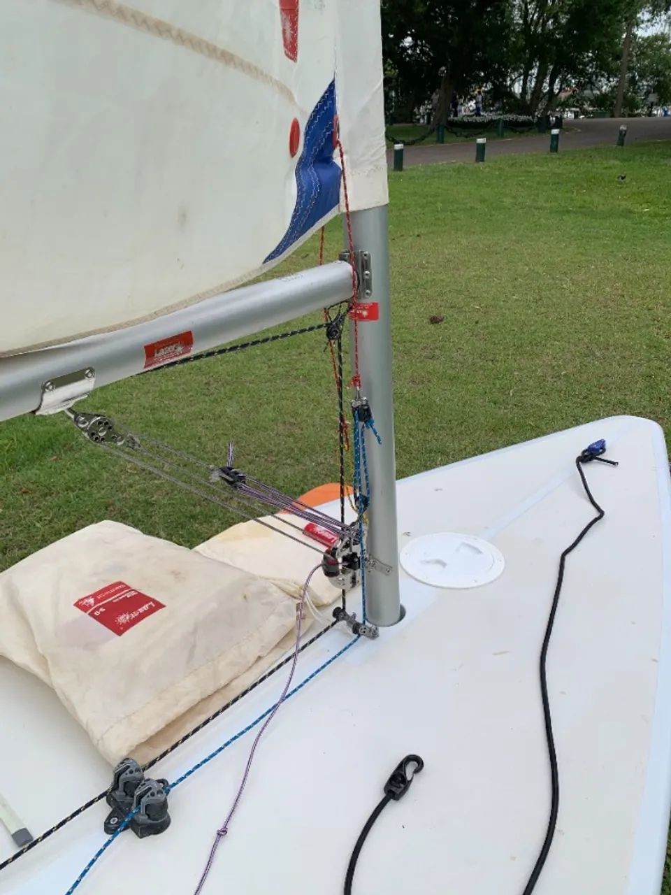 Veleiro Laser PSB n° 83442 - Radial  - Foto 3