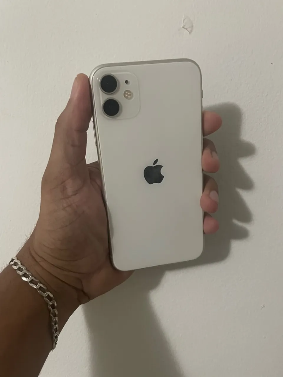 iPhone 11 SEM FAC ID