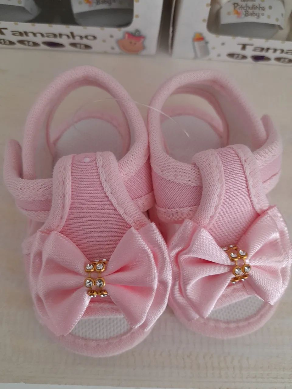 Sapatinhos e sandálias de bebê - Foto 4