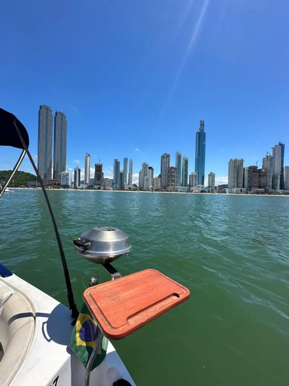 Vendo Lancha 21 pes, motor 150hp 2024, aceito oferta - Foto 2