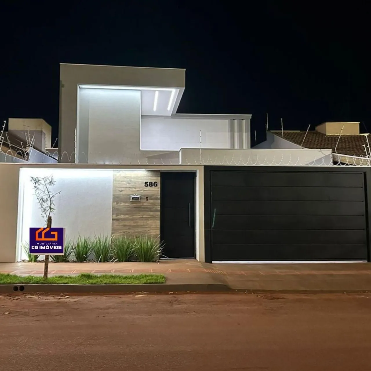 Casa á venda com 3 quartos sendo 1 suíte com closet no Jardim das Nações em Campo Grande -