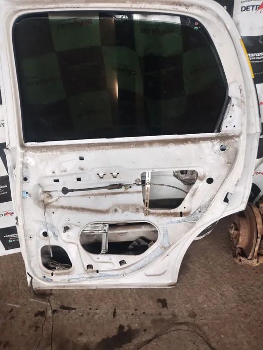 Porta Traseira Direita GM Corsa Maxx Sedan  - Foto 4