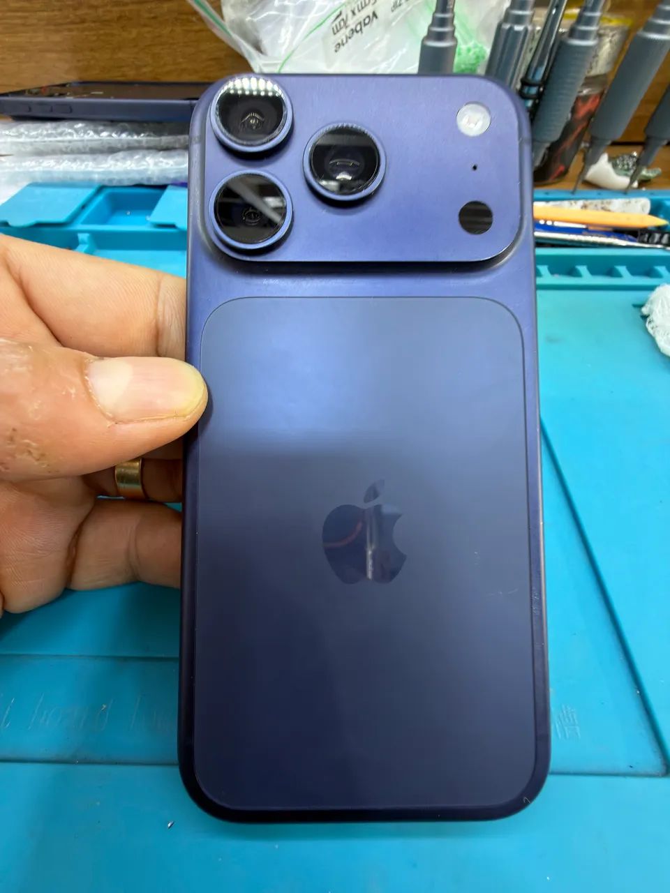 Carcaça iphone 17 pró Azul, ORIGINAL, completa! - Foto 3