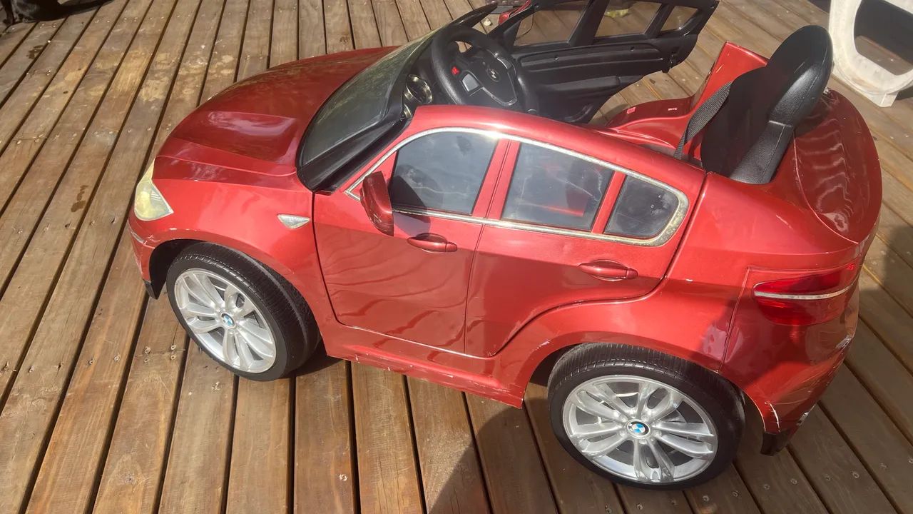 Carrinho elétrico BMW