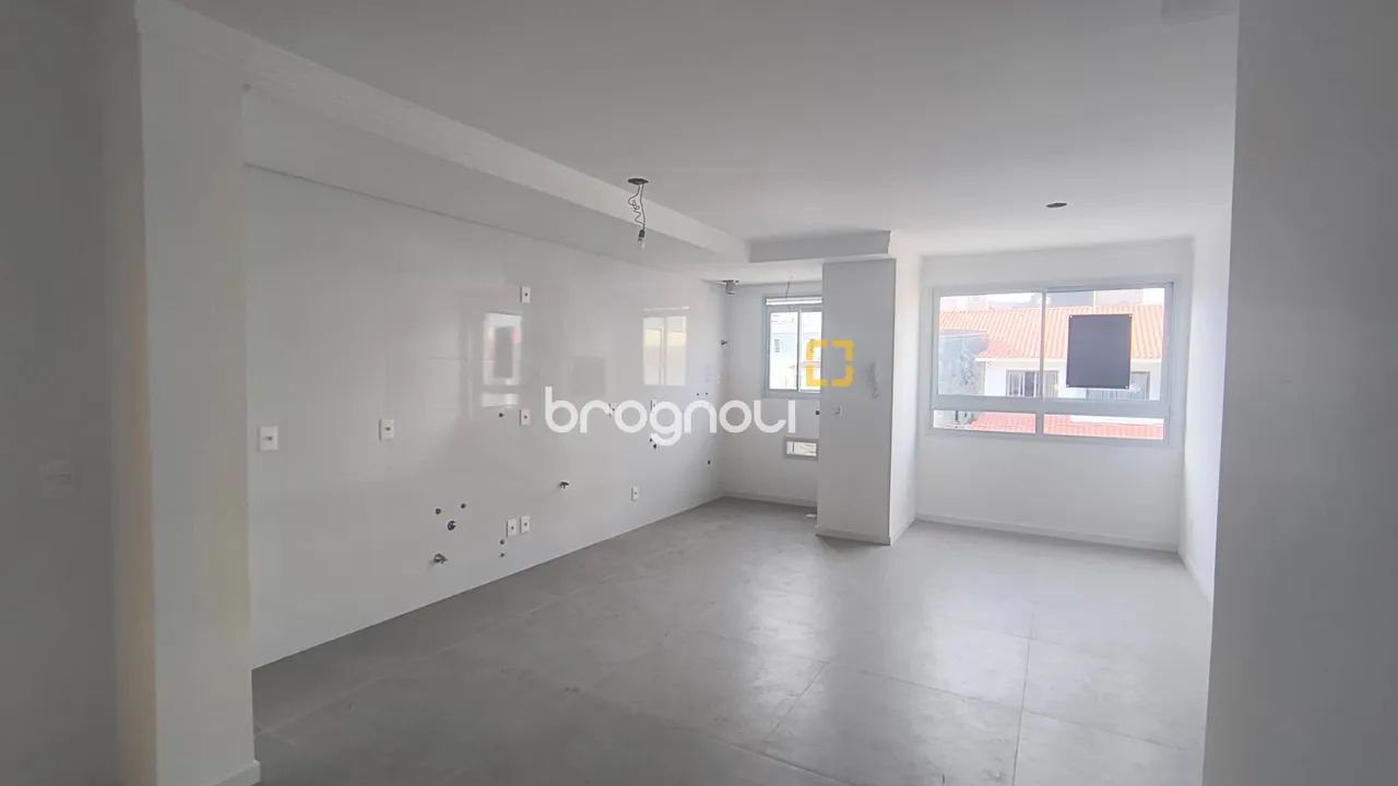 Apartamento de 2 Quartos com Suíte em Coqueiros - Foto 2