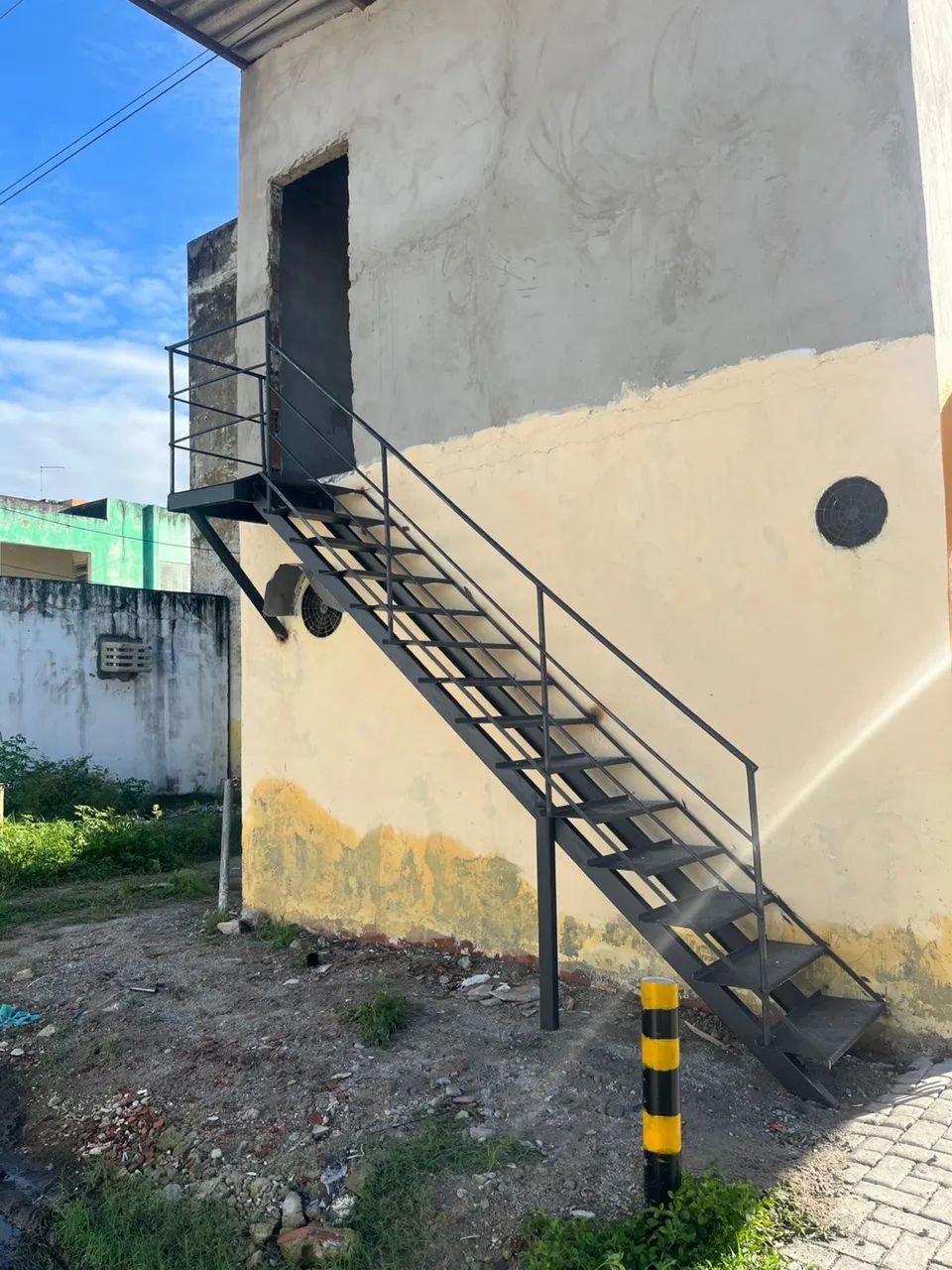 ESCADAS EM FERRO CARACOL E RETA PRONTA ENTREGA  - Foto 4