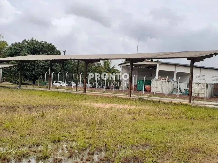Área comercial com galpões na BR-101 (Passarinho)