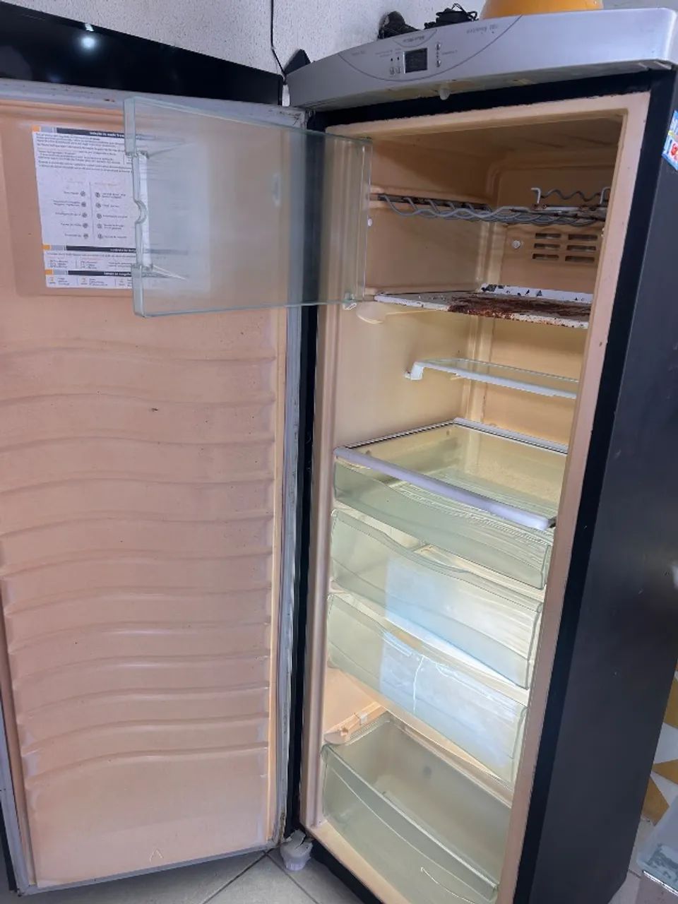 Freezer vertical na Massagueira  - Foto 3