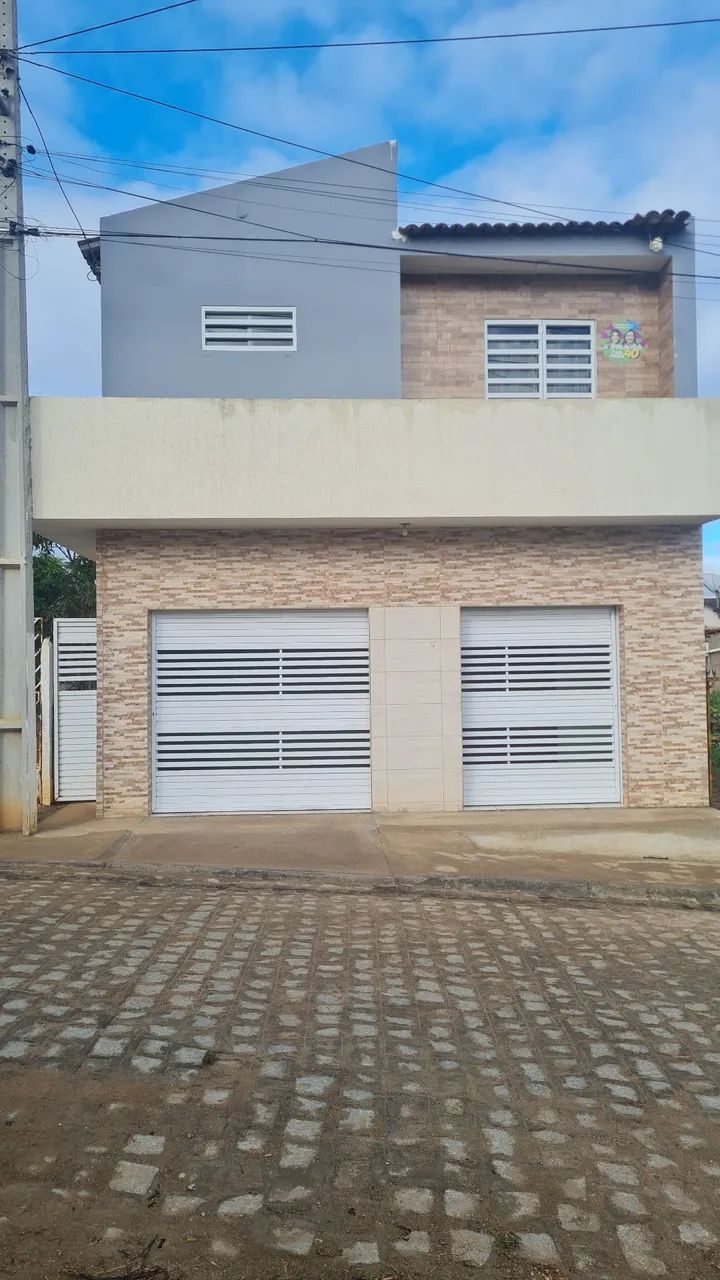 Vendo este prédio de esquina 