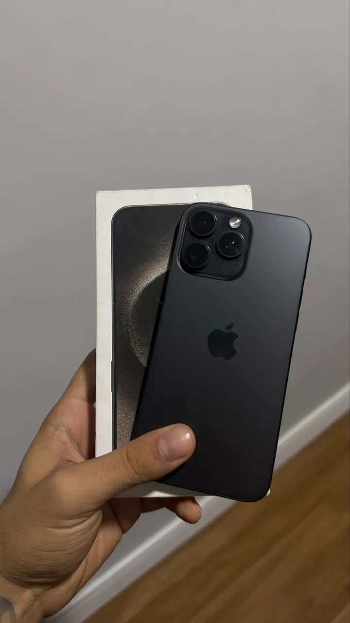 IPhone 15 pro Max 256gb com caixa - Foto 3