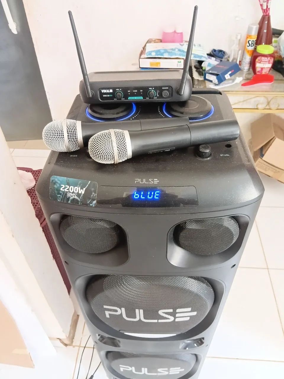 Caixa de som e microfones sem fio - Foto 4