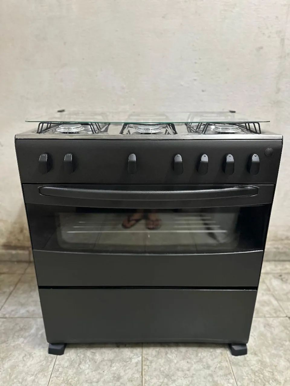 VENDO FOGÃO DE 6 BOCAS 