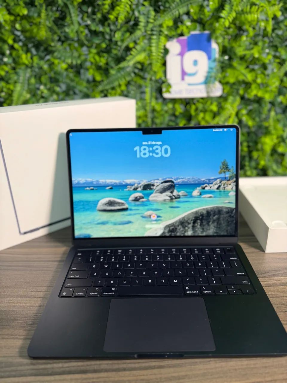 MacBook Air 2022 A2681  Processador Apple M2  8GB 256GB SSD   - Foto 4