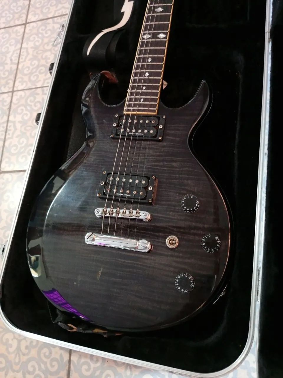 Guitarra schecter c case - Foto 3