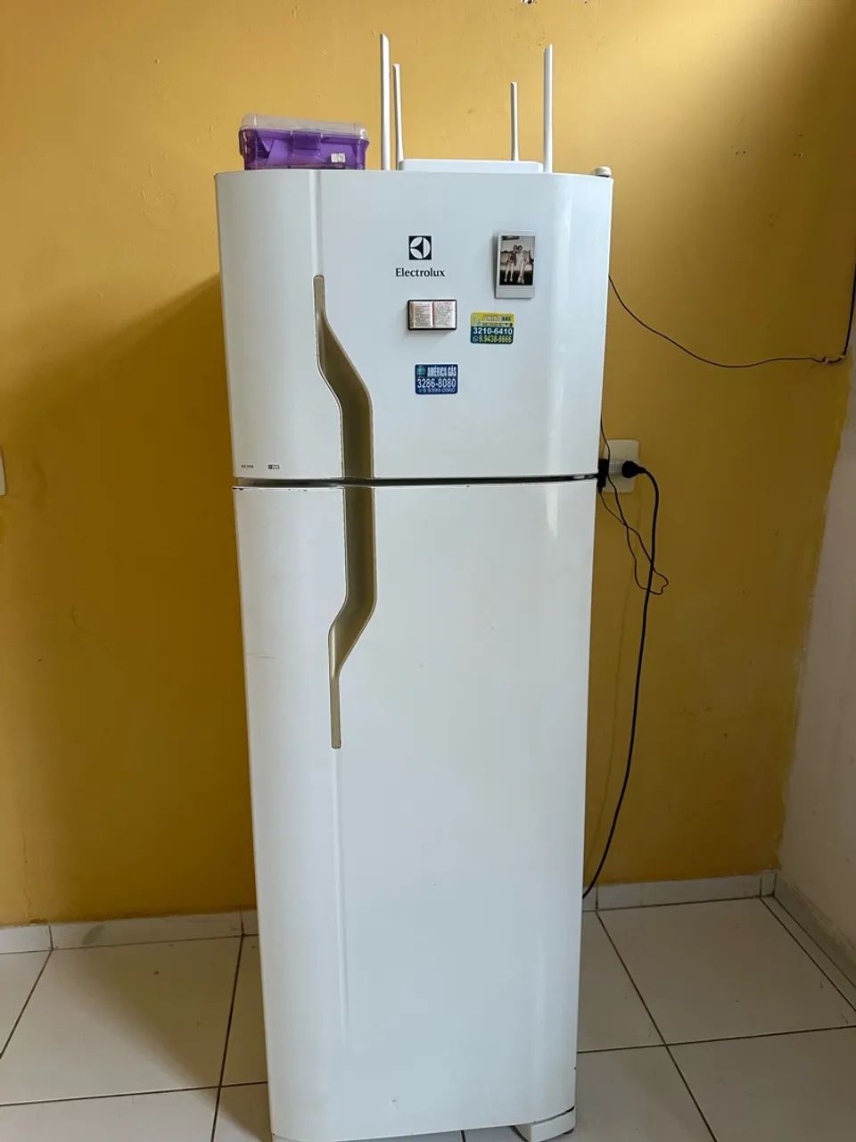 Vende-se geladeira Eletrolux 