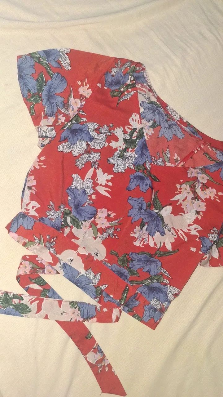 Blusa arrumada transpassada  - Foto 4