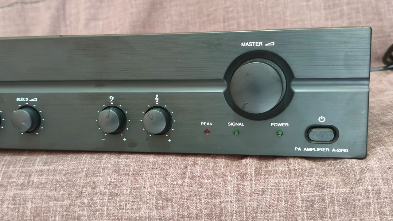 Amplificador TOA A2240 260 watts - Foto 2