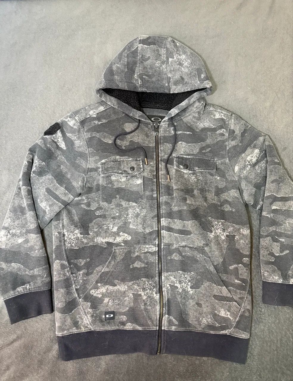 Blusa de moletom oakley camuflado 