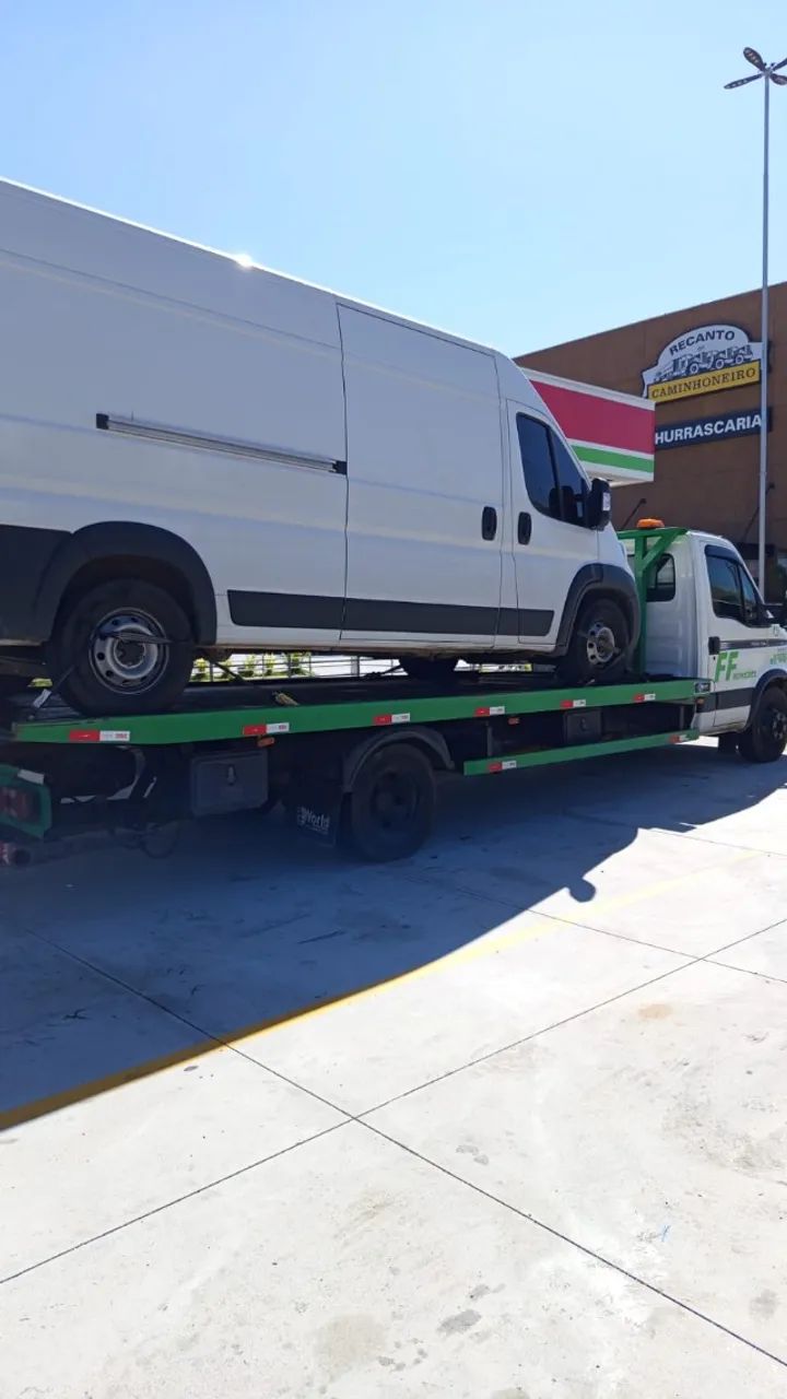 IVECO GUINCHO PLATAFORMA  - Foto 4