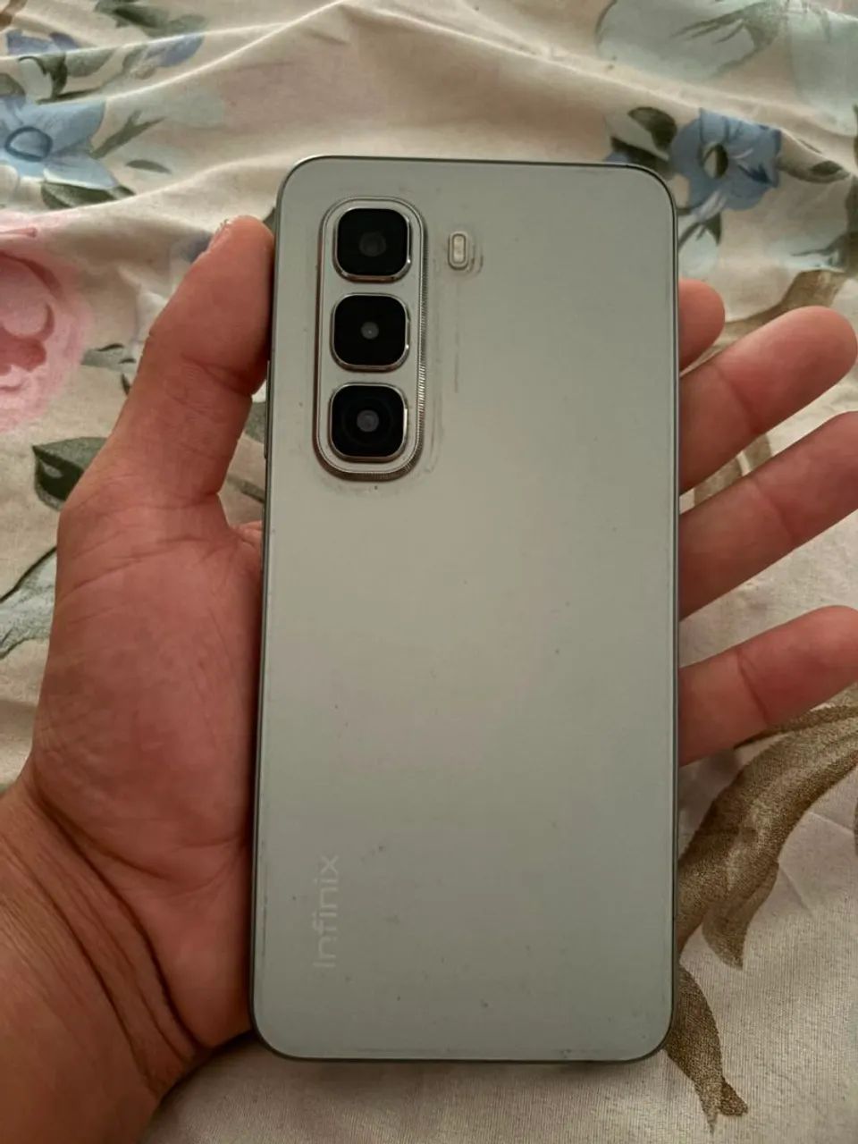 Celular infinix hot 50 pro 256G