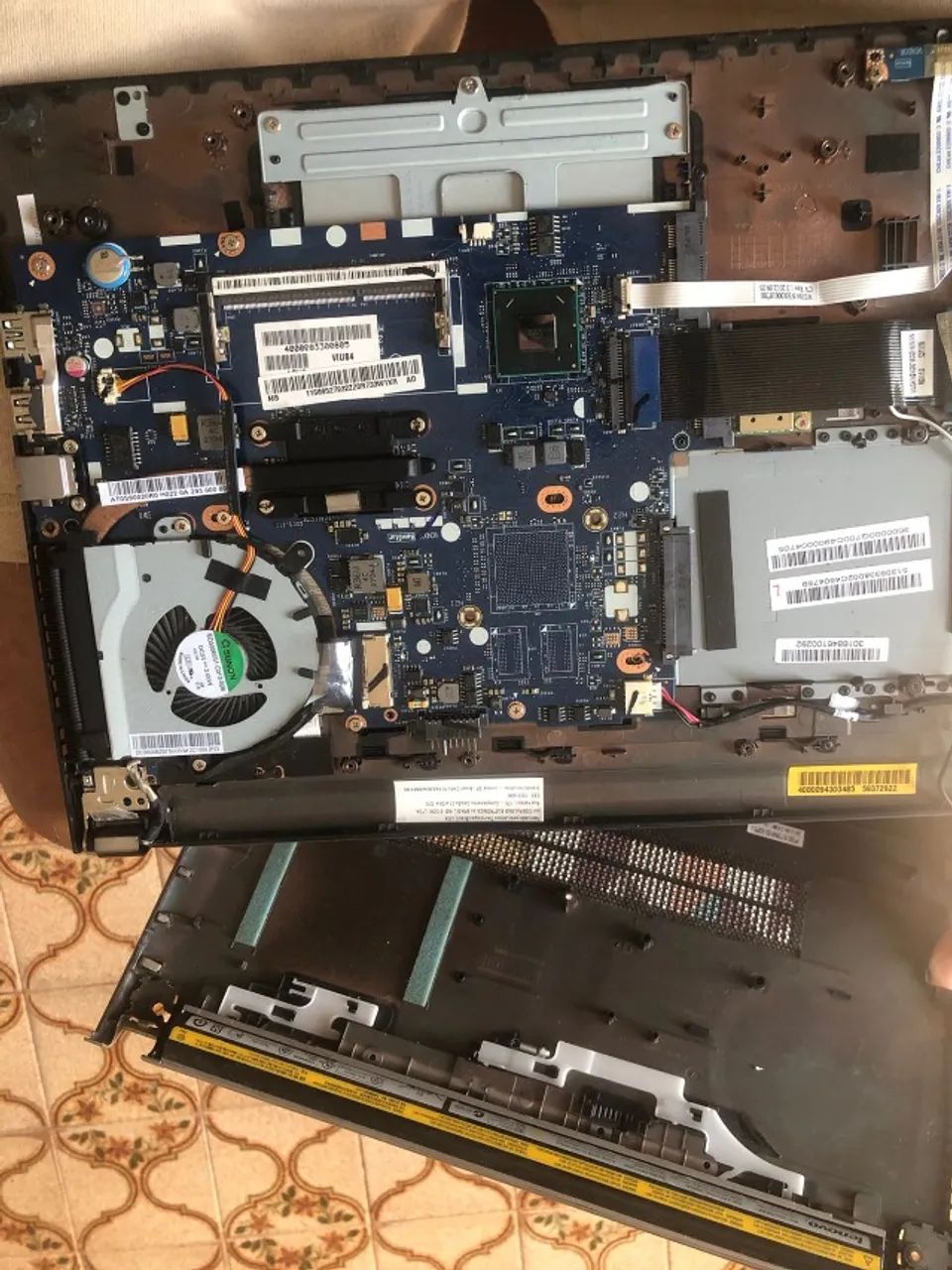 NOTBOOK LENOVO ( COM DEFEITO ) - Foto 3