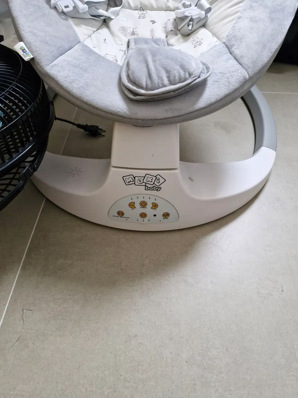 Cadeira de balanço bebê novissíma 