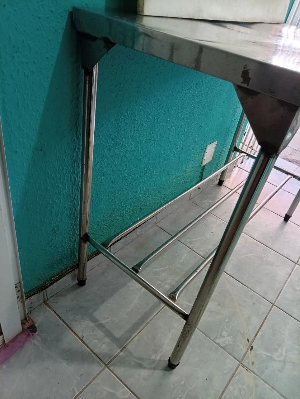Vendo bancada de inox e tábua de polietileno para açougue  - Foto 5