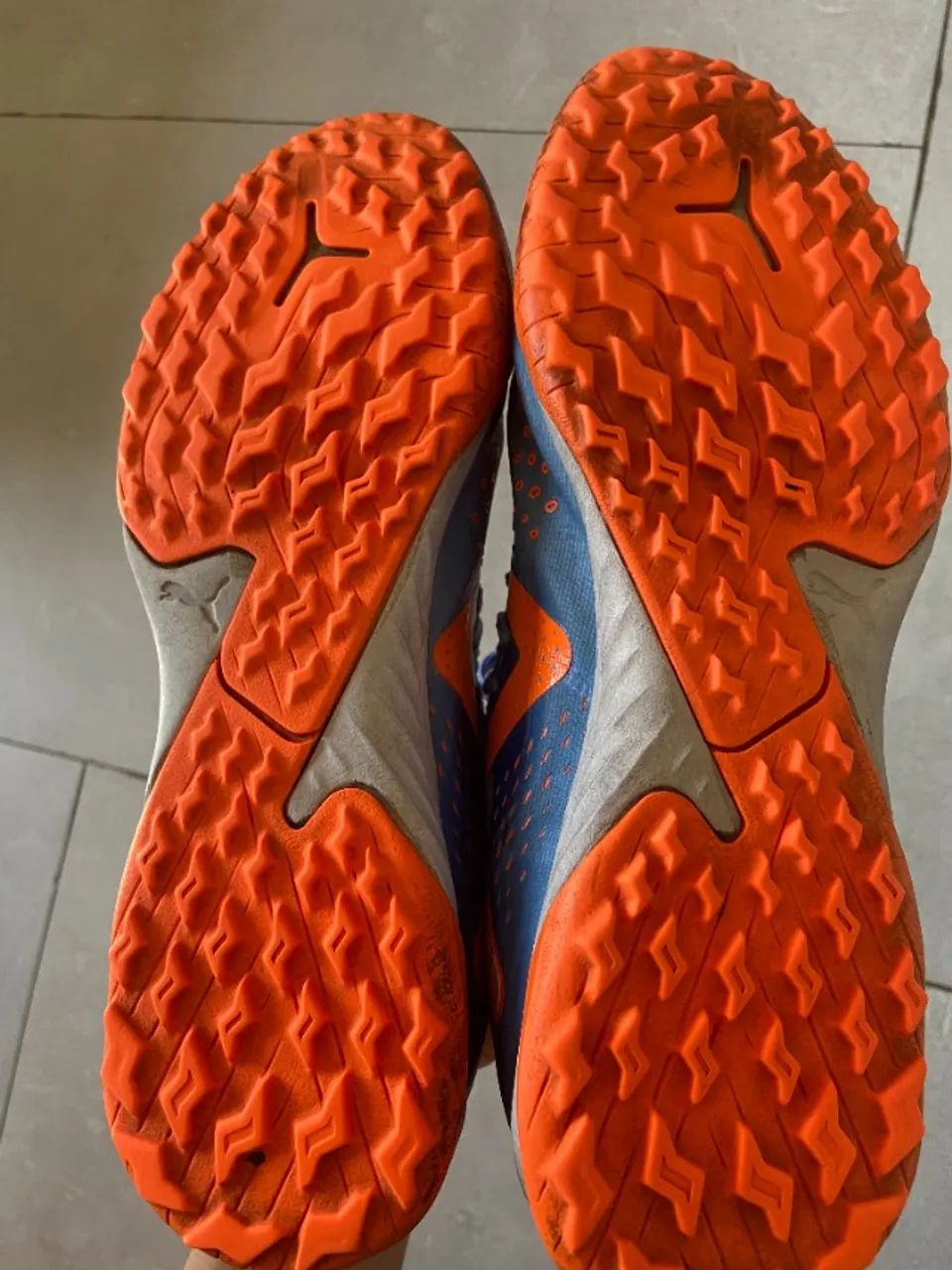 Chuteira Puma Future Match TT BDP Society Azul e Laranja