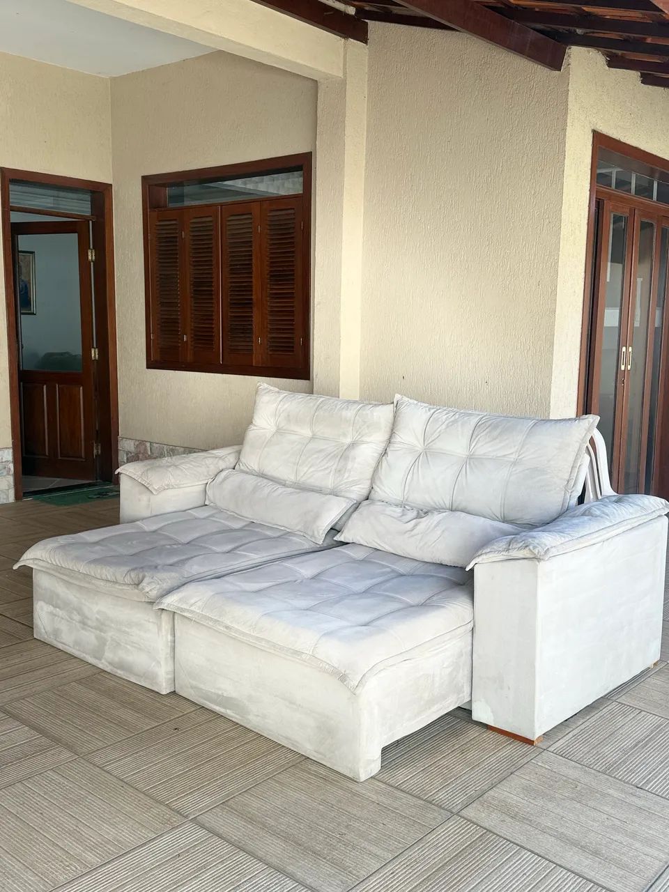 Sofá retrátil ACEITO OFERTA - Foto 3