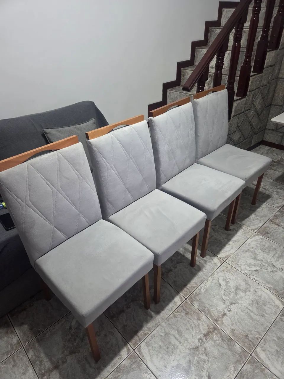 Mesa Retangula e cadeiras 1.20x90 otimo estado - Foto 2