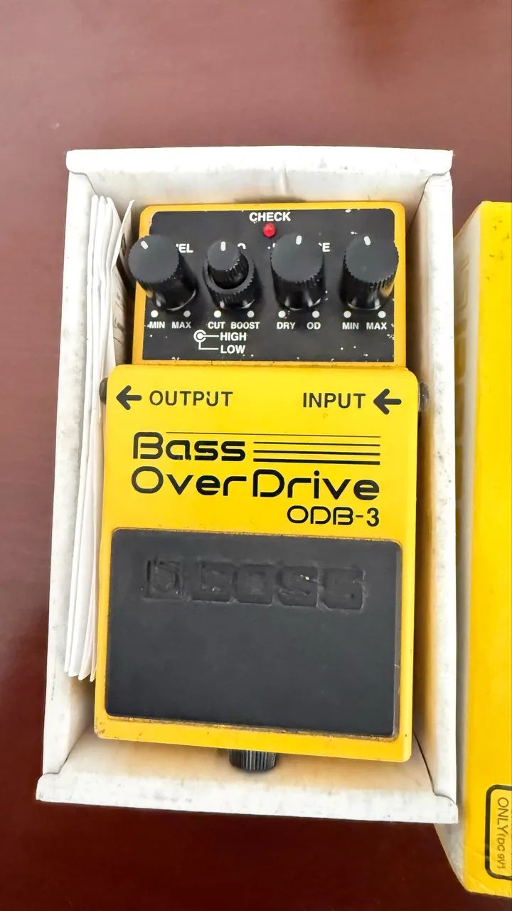 「美品」BOSS ODB-3 Bass OverDrive Boss ODB-3 - Bass Overdrive - Instrumentos musicais - Freguesia