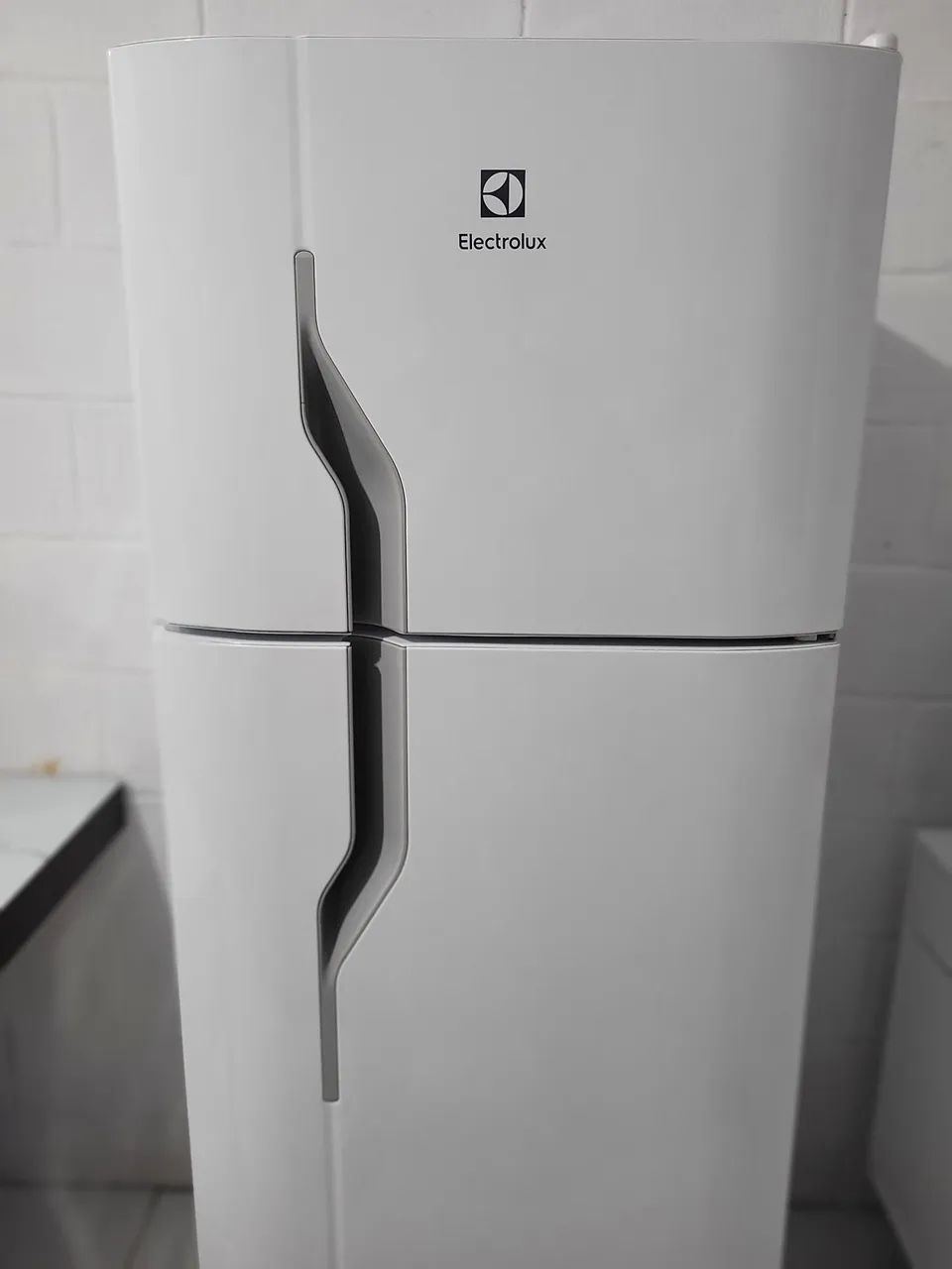 Geladeira Electrolux branca duas portas - Foto 5
