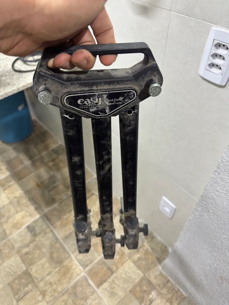 Suporte tripé com roldana - Foto 2