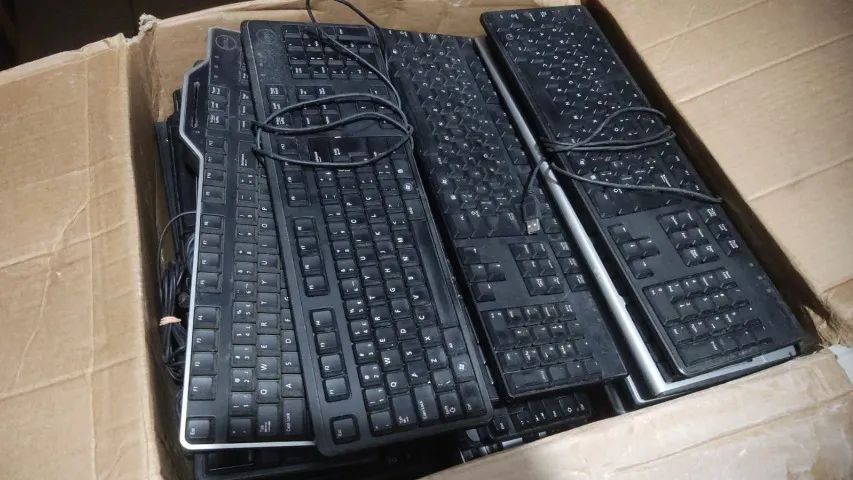 Lote com 60 teclados para computador (PS2 e USB) - Foto 5