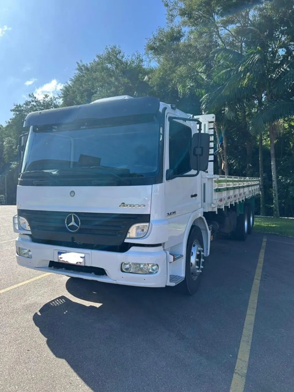 Mercedes Atego 2425 2010 e carroceria de 9,0 m 