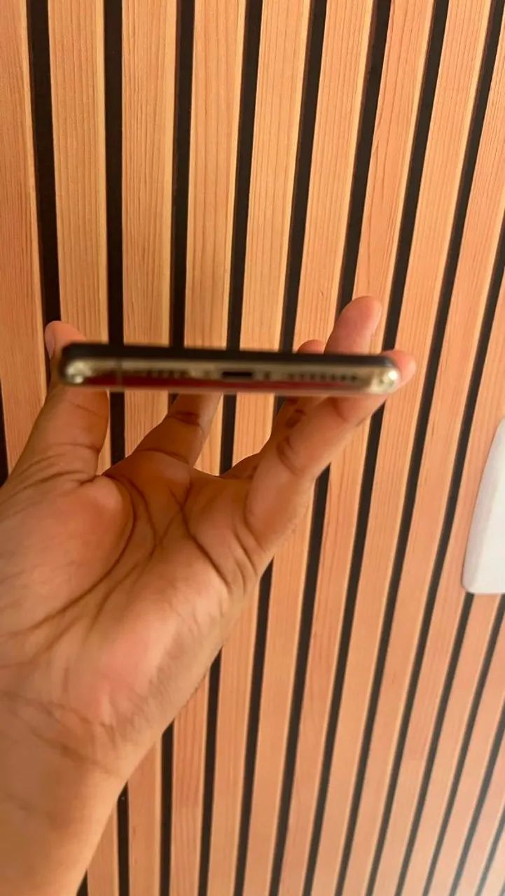 iPhone XS Max 64 GB Dourado ?100% - Foto 2