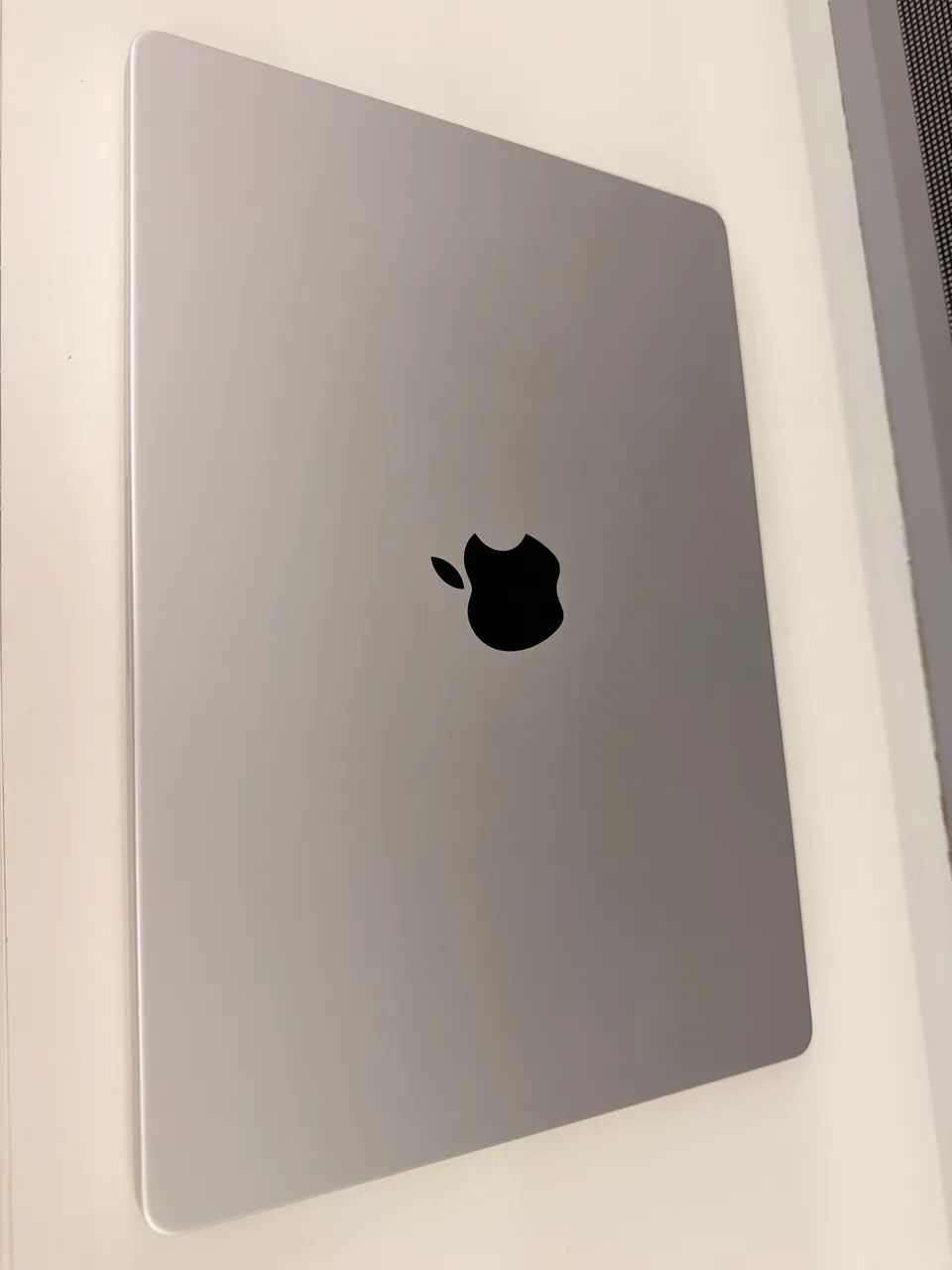 MacBook本体 Apple Macbook Pro (14inch M3 24gb/512gb) Comprar 14 polegadas MacBook Pro - Apple (BR)