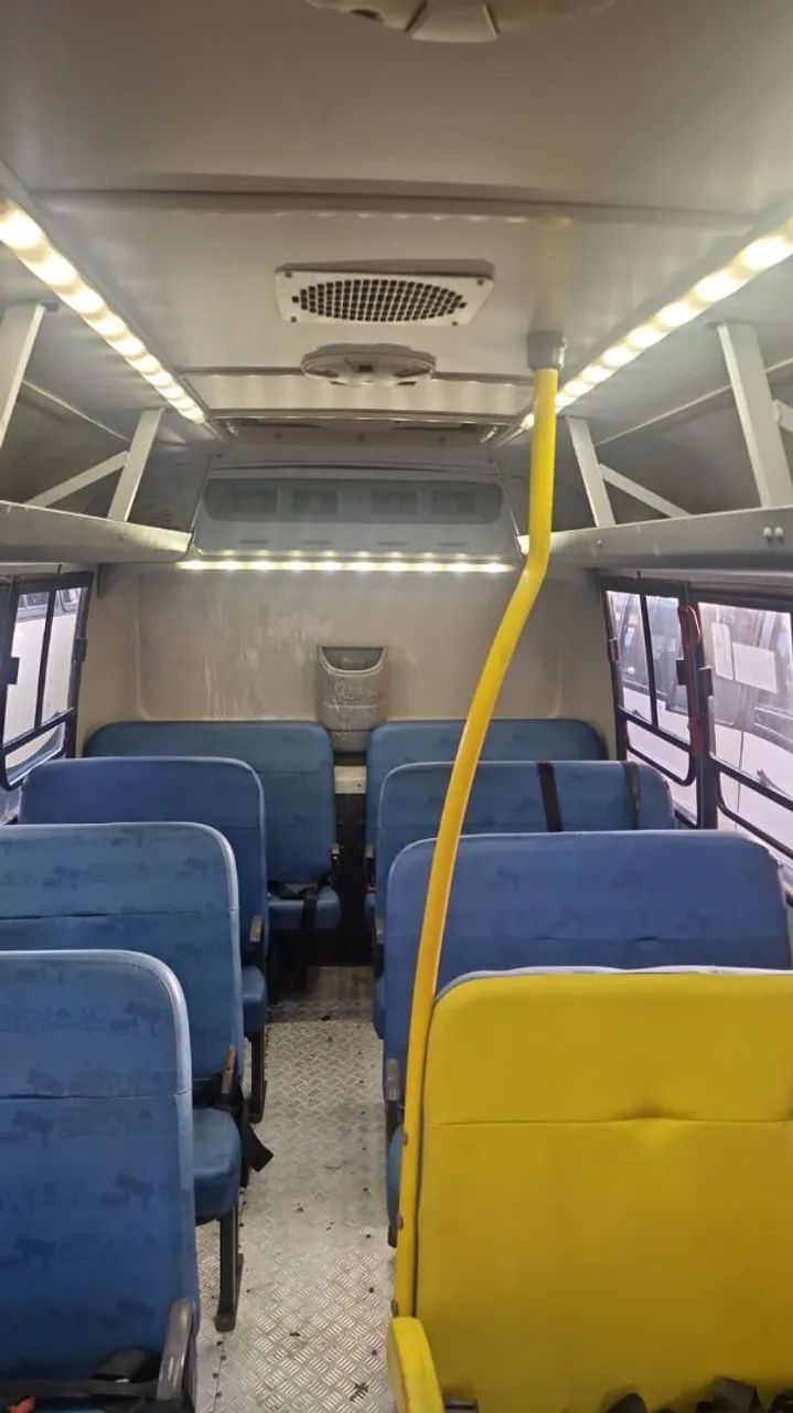 Microônibus volare V8 2013 - Foto 3